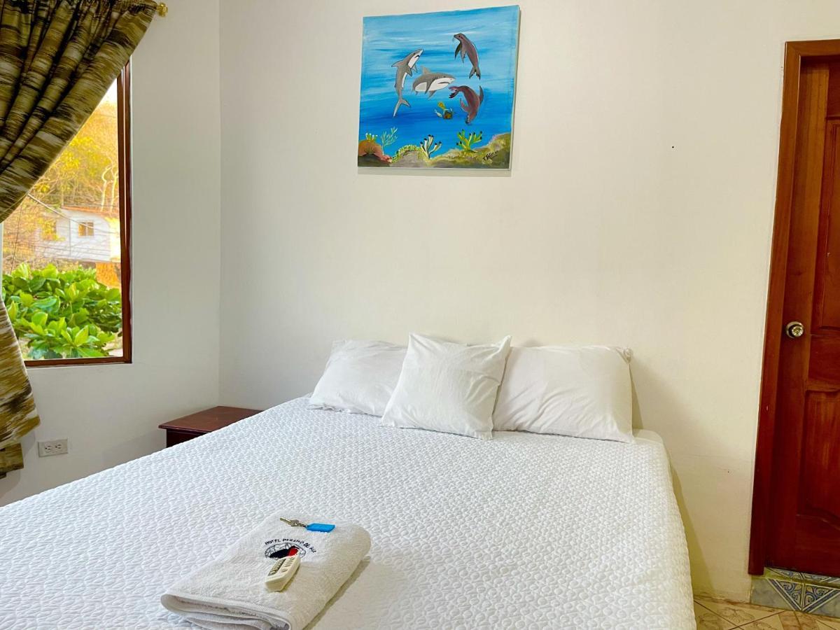 Hostal Vista Al Mar Hotel Puerto Baquerizo Moreno Kültér fotó