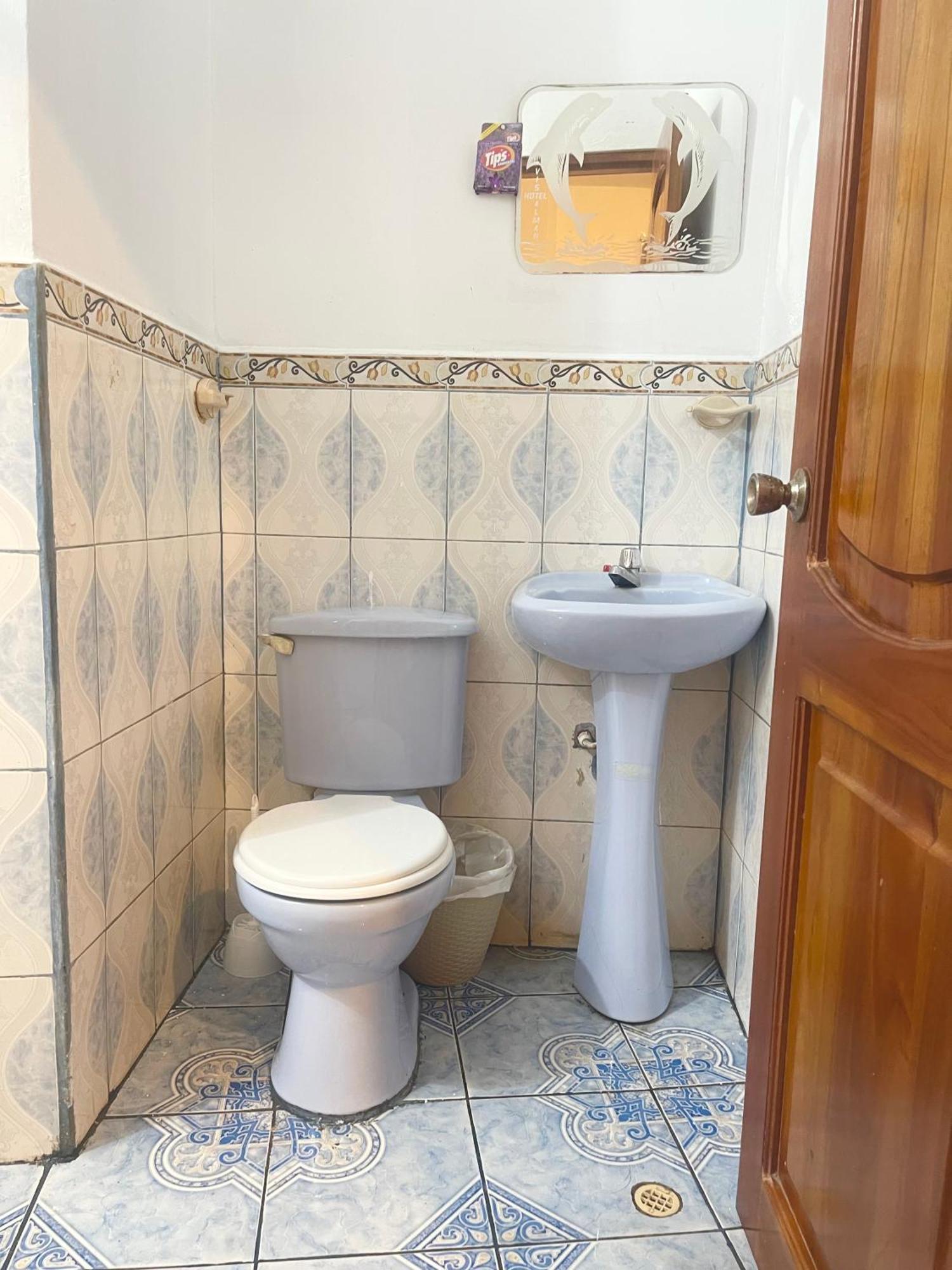 Hostal Vista Al Mar Hotel Puerto Baquerizo Moreno Kültér fotó